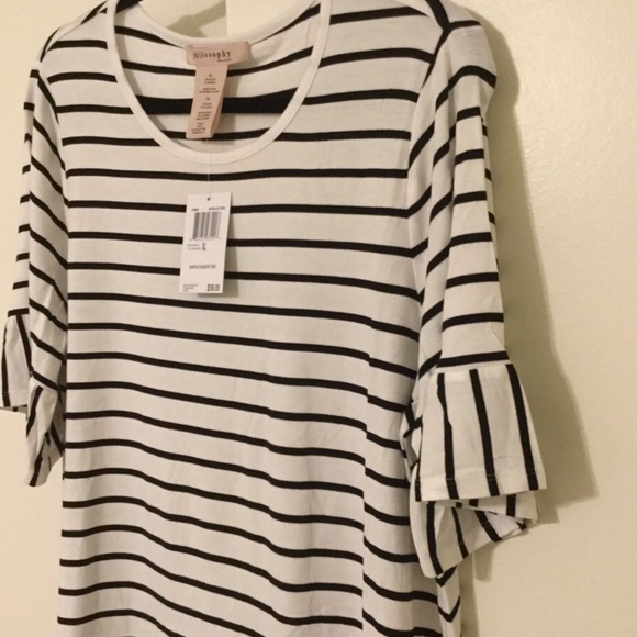 NEW Medium. B/W, soft, slinky ruffled sleeved T! - Picture 2 of 12